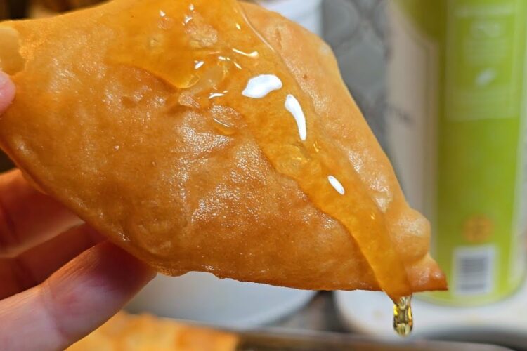 Easy SOPAPILLAS recipe anyone can make!