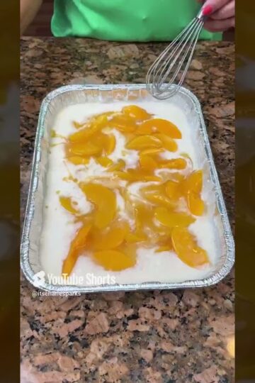 You have to try this Peach Cobbler! #cooking #bakeittillyoumakeit #recipe