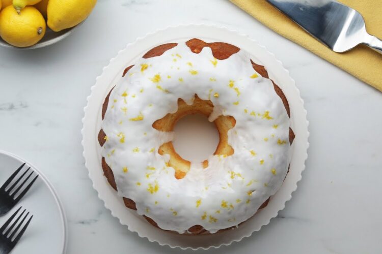 Beautiful Lemon Bundt Cake