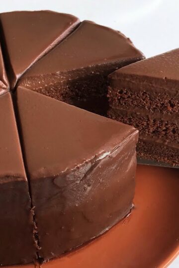 SUPER AMAZING  MOIST CHOCOLATE CAKE RECIPE | เค้กช็อกโกแลตหน้านิ่ม สูตรหน้านิ่ม วิธีราดหน้านิ่มง่ายๆ