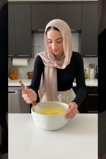 It’s SO EASY to make the famous Magnolia Bakery Banana Pudding at home!