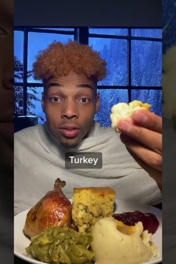 LETS EAT A THANKSGIVING DINNER!!!!