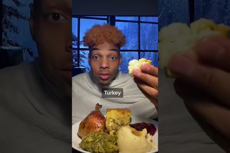 LETS EAT A THANKSGIVING DINNER!!!!