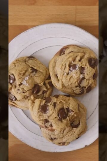 World’s Best Chocolate Chip Cookie Recipe 🍪 (watch full vid!)