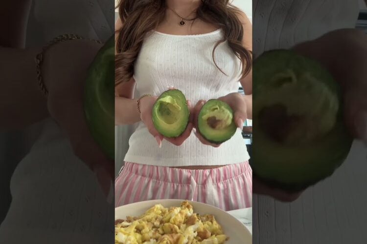 MAKE A QUICK BREAKFAST WITH ME 🍳🥞🥣 #breakfastrecipe #breakfastideas