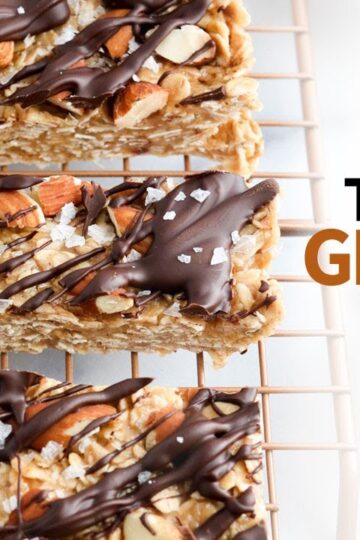 The Best Homemade Granola Bars (only 4 ingredients!)