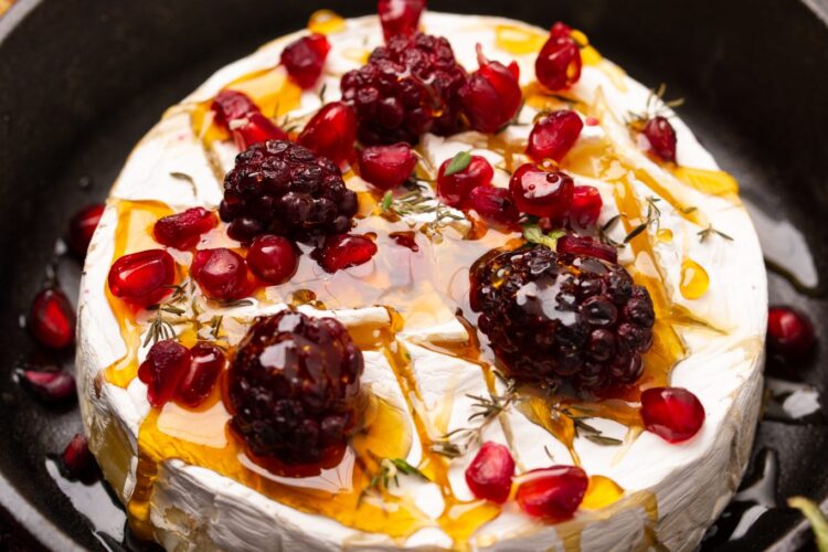 Baked Brie Skillet (Recipe & Tips)