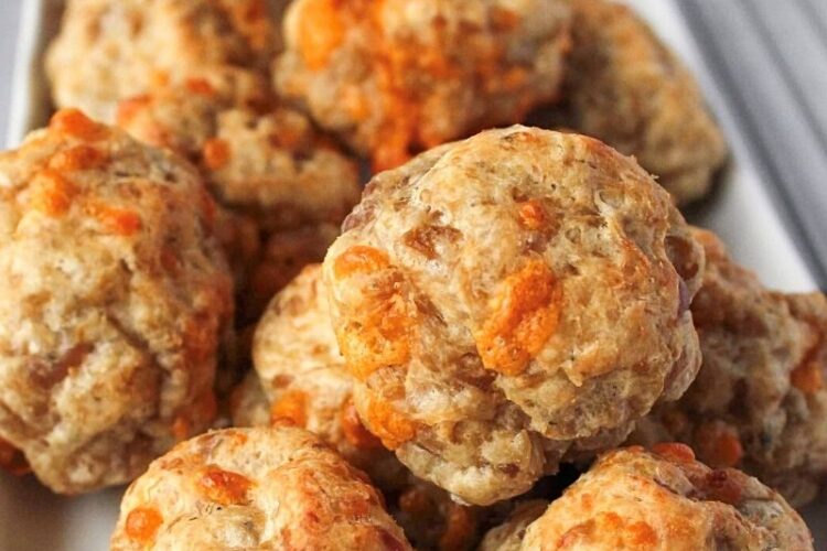 4-Ingredient ® Bisquick Sausage Balls Recipe