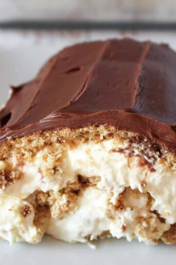 No bake Chocolate Eclair Cake
