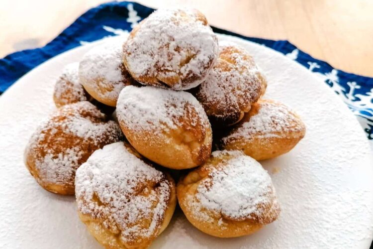 Poffertjes (Mini Dutch Pancakes Recipe With Yeast)