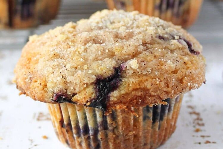 To Die For Blueberry Muffins With Crumble Topping