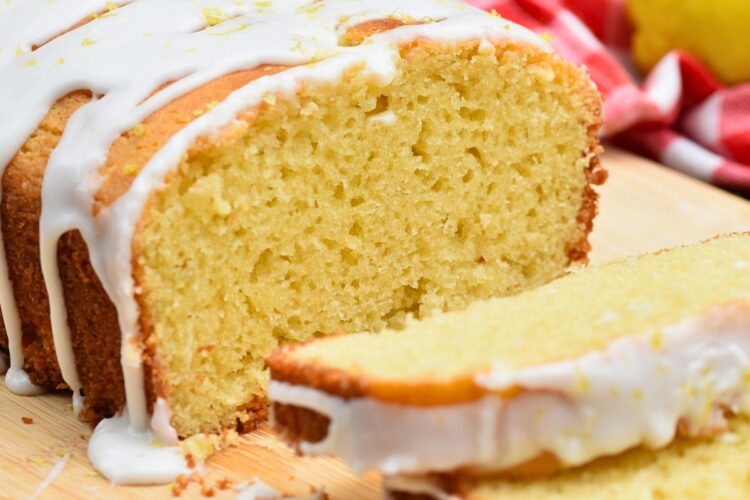 Moist Lemon Pound Cake