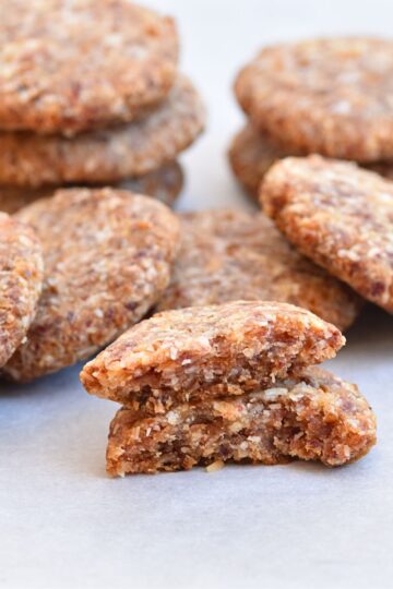 2 INGREDIENTS HEALTHY COOKIES (NO FLOUR, EGGS OR NUTS)