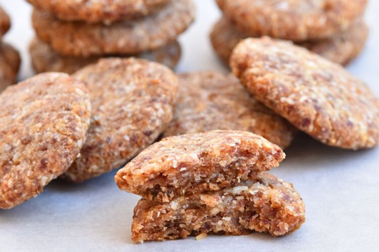 2 INGREDIENTS HEALTHY COOKIES (NO FLOUR, EGGS OR NUTS)