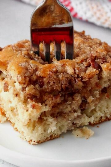 Moist Apple Crumble Coffee Cake Recipe