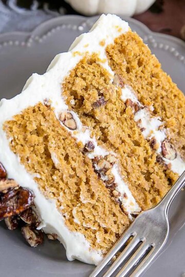 Pumpkin Cake with Candied Pecans