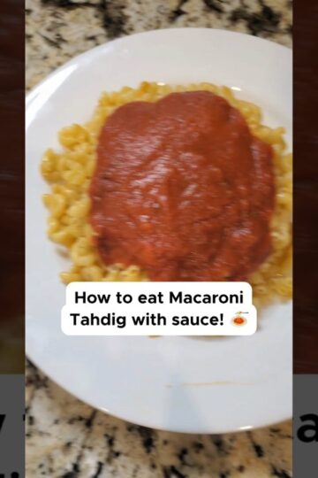 How to Eat Macaroni Tahdig with Sauce