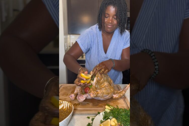 Made 3 Turkeys this season and every home RAVED about it! 🥰😊 #thanksgiving #turkey