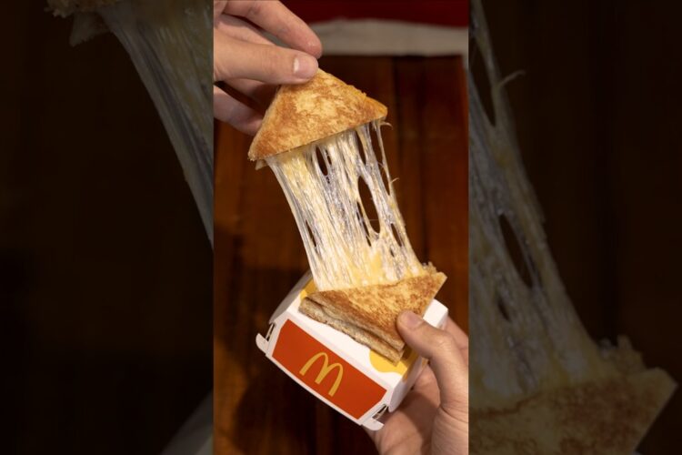 Mcdonalds Grilled Cheese?!? Why didn't I know about this??
