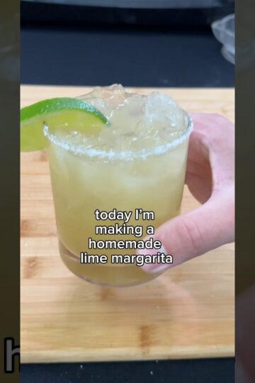 Today I’m making a homemade lime margarita #homemade #margarita #recipe