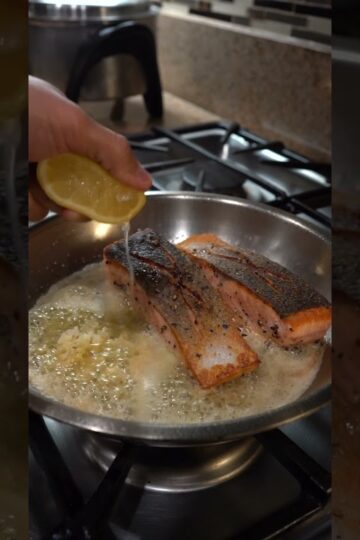 Garlic Buttered Salmon #seafood #fish #salmon #cooking #recipe #garlic #butter #mealprep