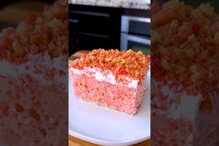 Strawberry Crunch Tres Leches Cake Recipe #shorts