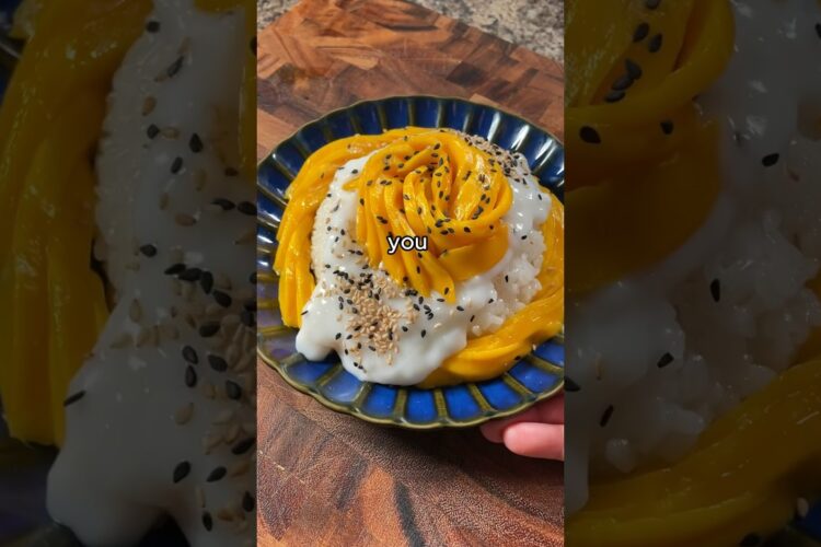 TOP TIER DESSERT: MANGO STICKY RICE!! 🥭