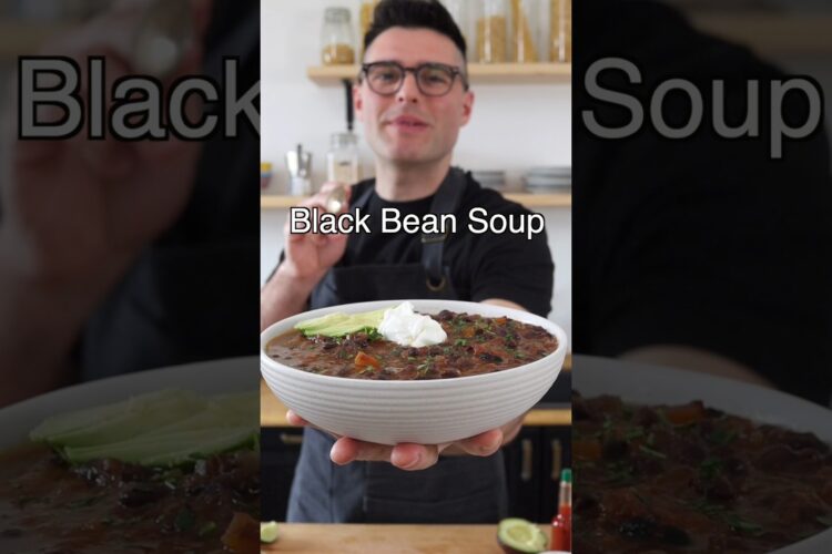 Black Bean Soup (healthy & easy dinner idea)