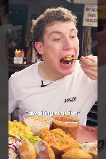 Brits try Peach Cobbler for the first time!