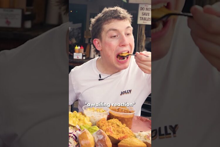 Brits try Peach Cobbler for the first time!