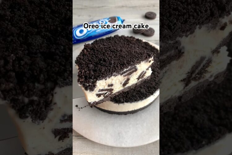 Have you ever tried an ice cream cake? #easyrecipe #shorts