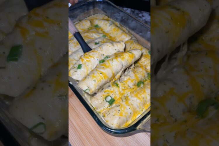 Sour Cream Chicken Enchiladas 🔥 | Full Recipe in comments #texmex #mexicanfood #cooking #food
