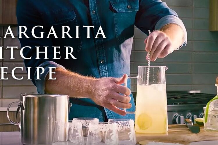 Classic Margarita Pitcher Recipe | Tequila Cocktails | Patrón Tequila