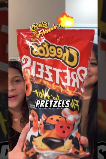 Trying The New Flamin' Hot Cheetos Pretzels!