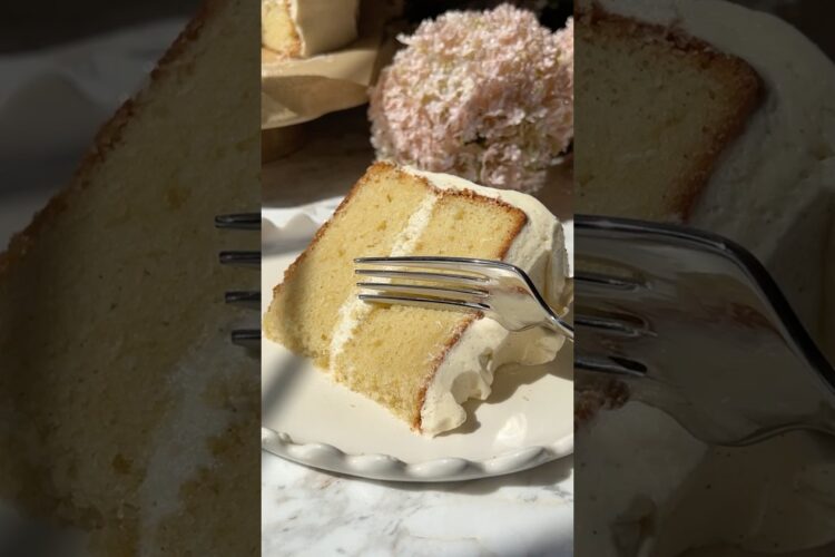 BEST Vanilla Cake!