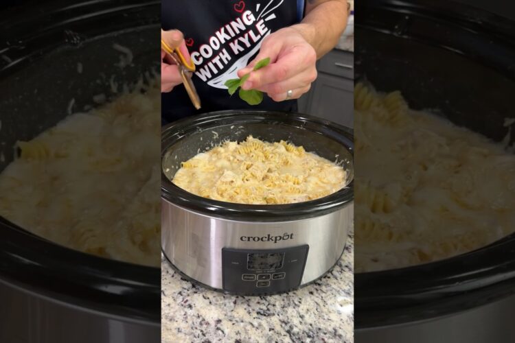 Olive Garden Chicken Pasta Hack 🍗 #shorts