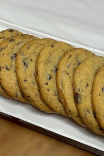 Easy CHOCOLATE CHIP COOKIE Recipe | Crisp Outside, Soft & Chewy Inside