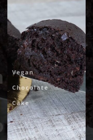 Super Moist Chocolate Cake | No Egg No Milk No Butter Cake.#chocolatecake #egglesscake #vegancake