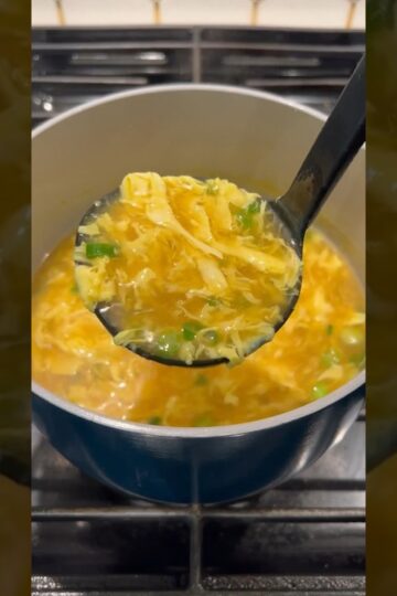 Egg Drop Soup Recipe That’s Better Than Takeout! #chinesefood