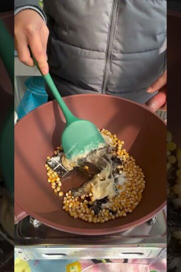 How to Make Chocolate Popcorn at Home