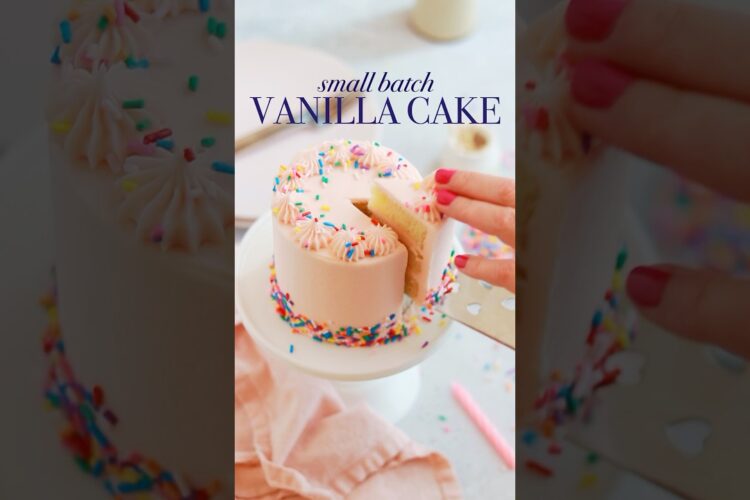 My fav small batch vanilla cake recipe that serves 2-4 people 🥰 recipe at sugarandsparrow.com #cake