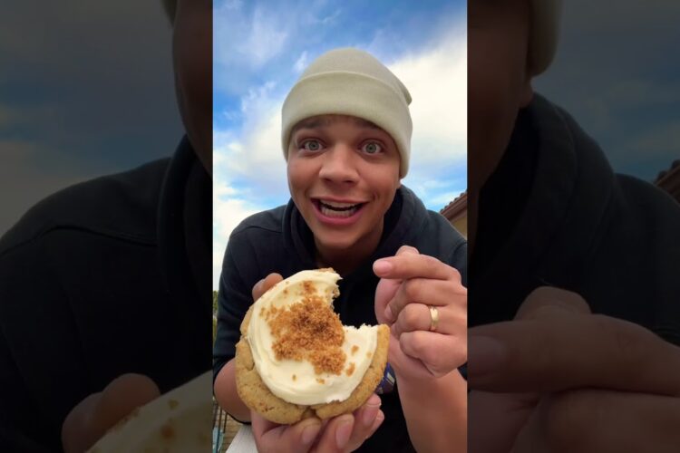 Crumbl Cookies Taste Test