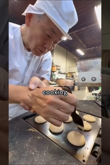 The Best Rice Crackers in Japan! 🌰🤤 #ricecrackers #japanesefood