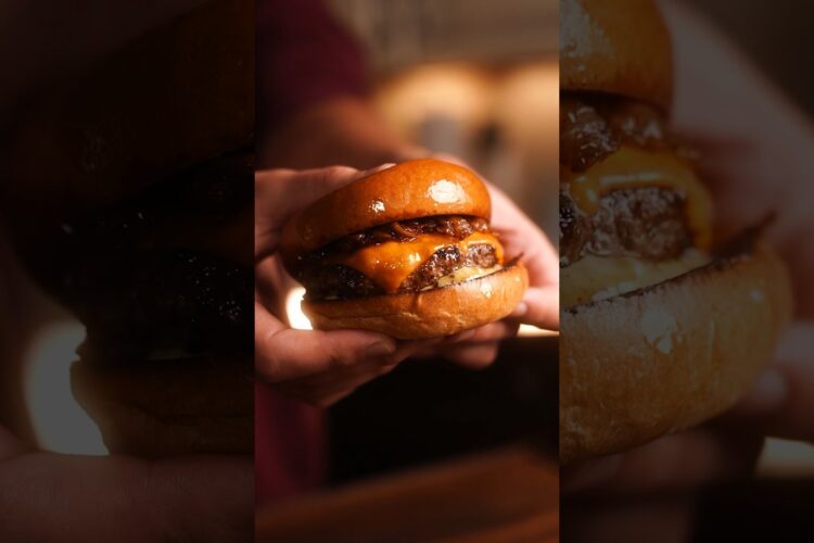The BEST WAY to make JUICY burgers!