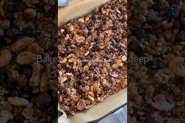 The Best Homemade Granola! simple, big clusters, crazy good
