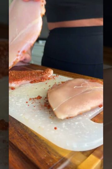 THE JUCIEST AIR FRYER CHICKEN BREAST