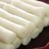 Garaeddeok (long cylinder shaped rice cake: 가래떡)