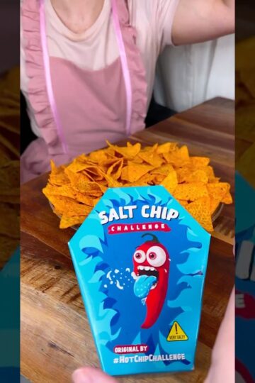 How to (not) make the best salty TORTILLA nacho CHIPS for mom?😅❤️🌮| CHEFKOUDY