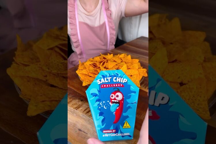 How to (not) make the best salty TORTILLA nacho CHIPS for mom?😅❤️🌮| CHEFKOUDY
