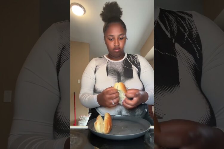 Lazy dinner as a 19 yr old mom on a budget💗💗 #food #dinnerideas #teenmom #cooking #dinnerfood